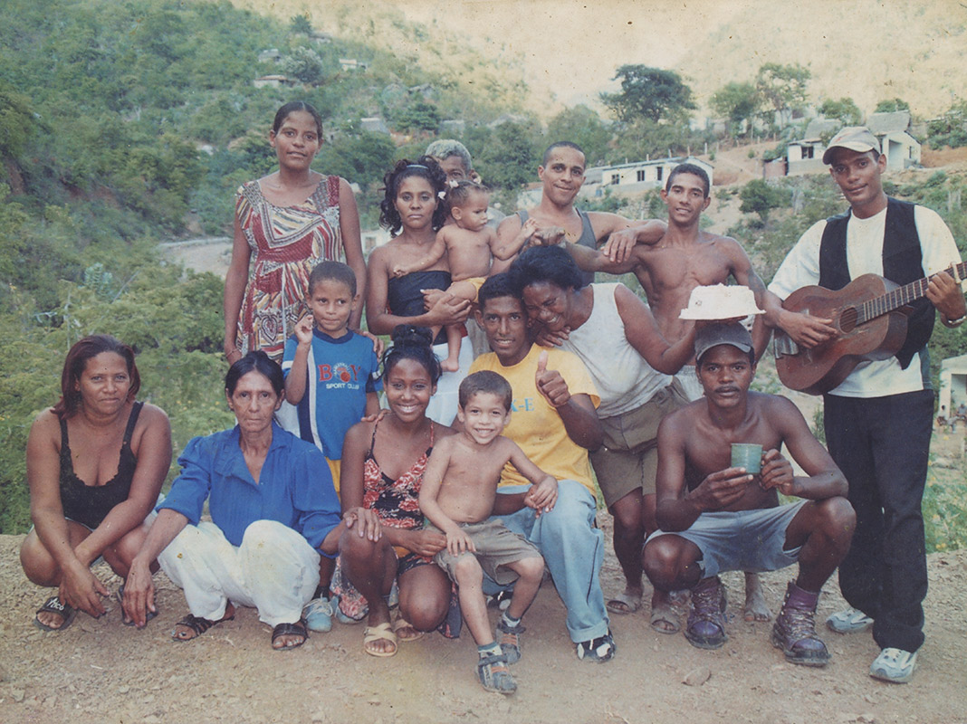 2504-archive-bruja-0130