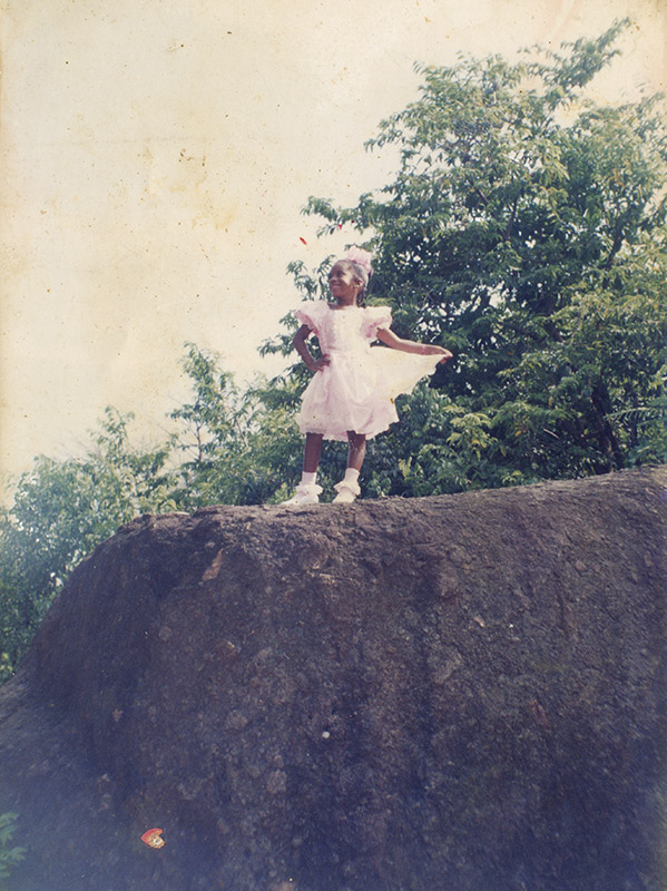 2504-archive-bruja-0228HR