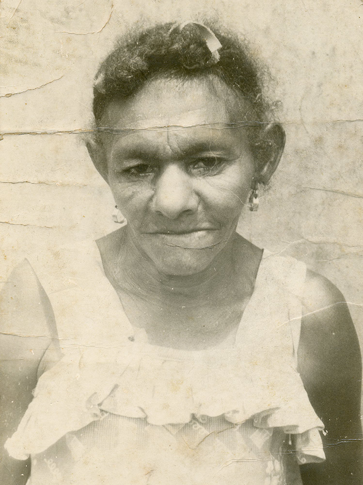 ac2510-archive-bruja-53HR