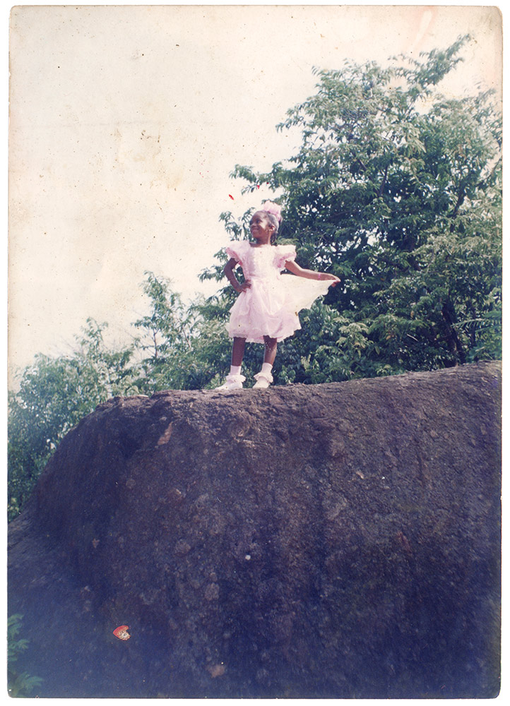 2504-archive-bruja-0228