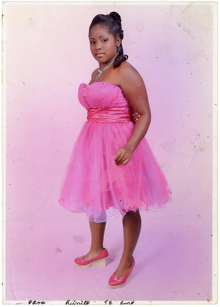 2504-archive-bruja-061