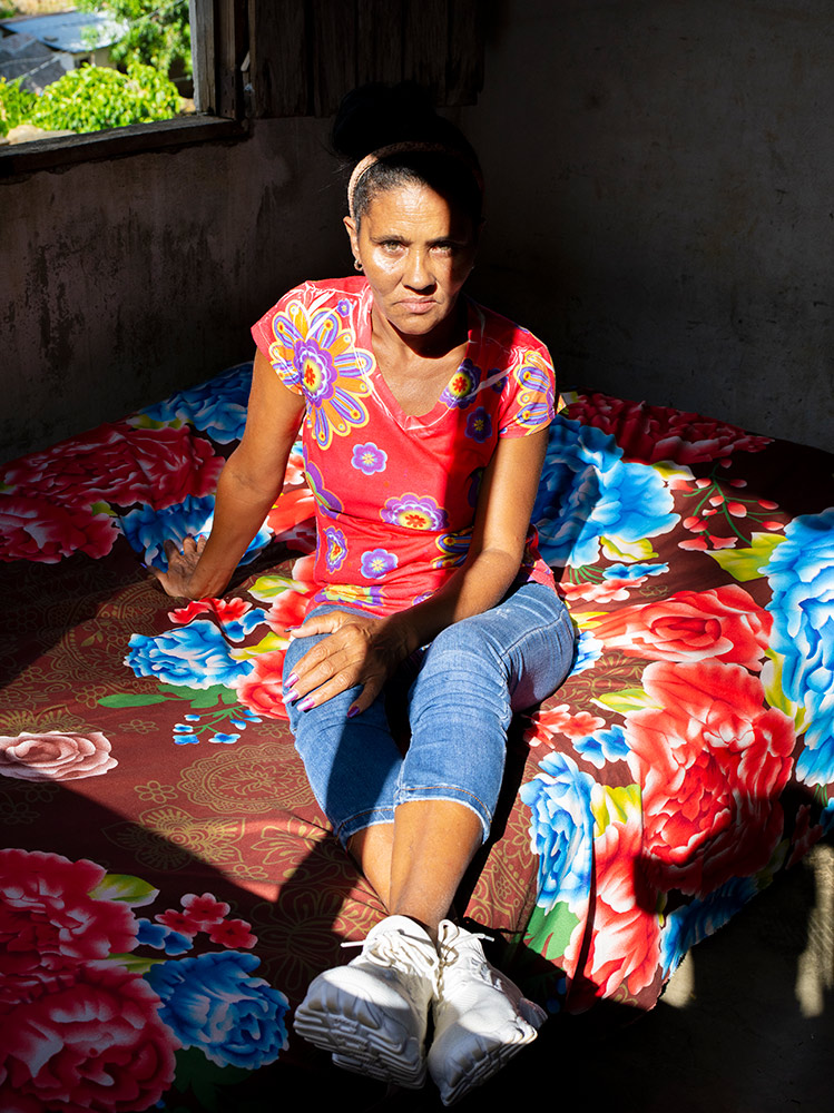 ac2504-cu-bruja-917-1