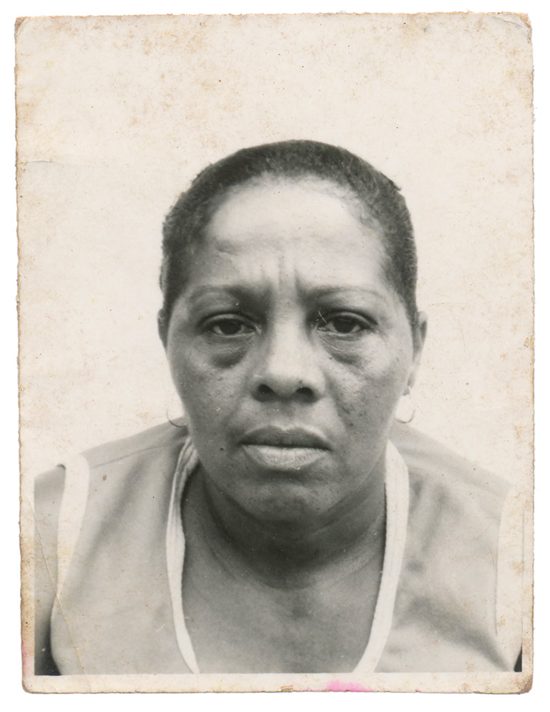 ac2510-archive-bruja-47